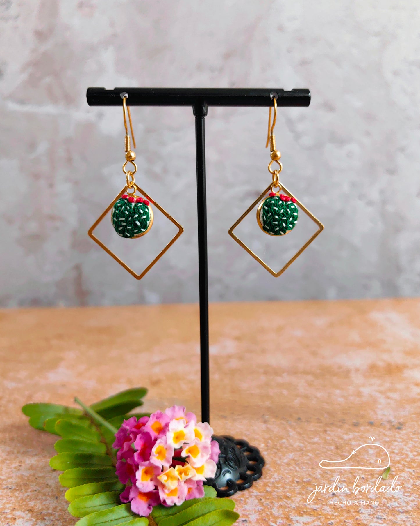 Aretes cactus bracito