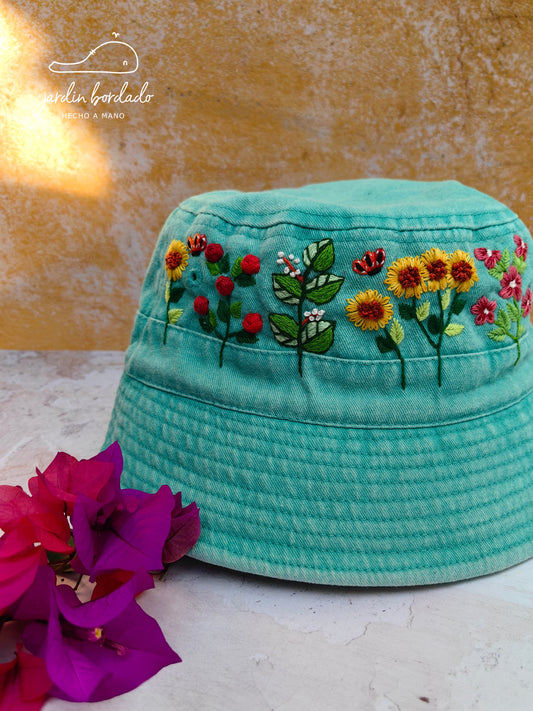 Bucket hat mariposas