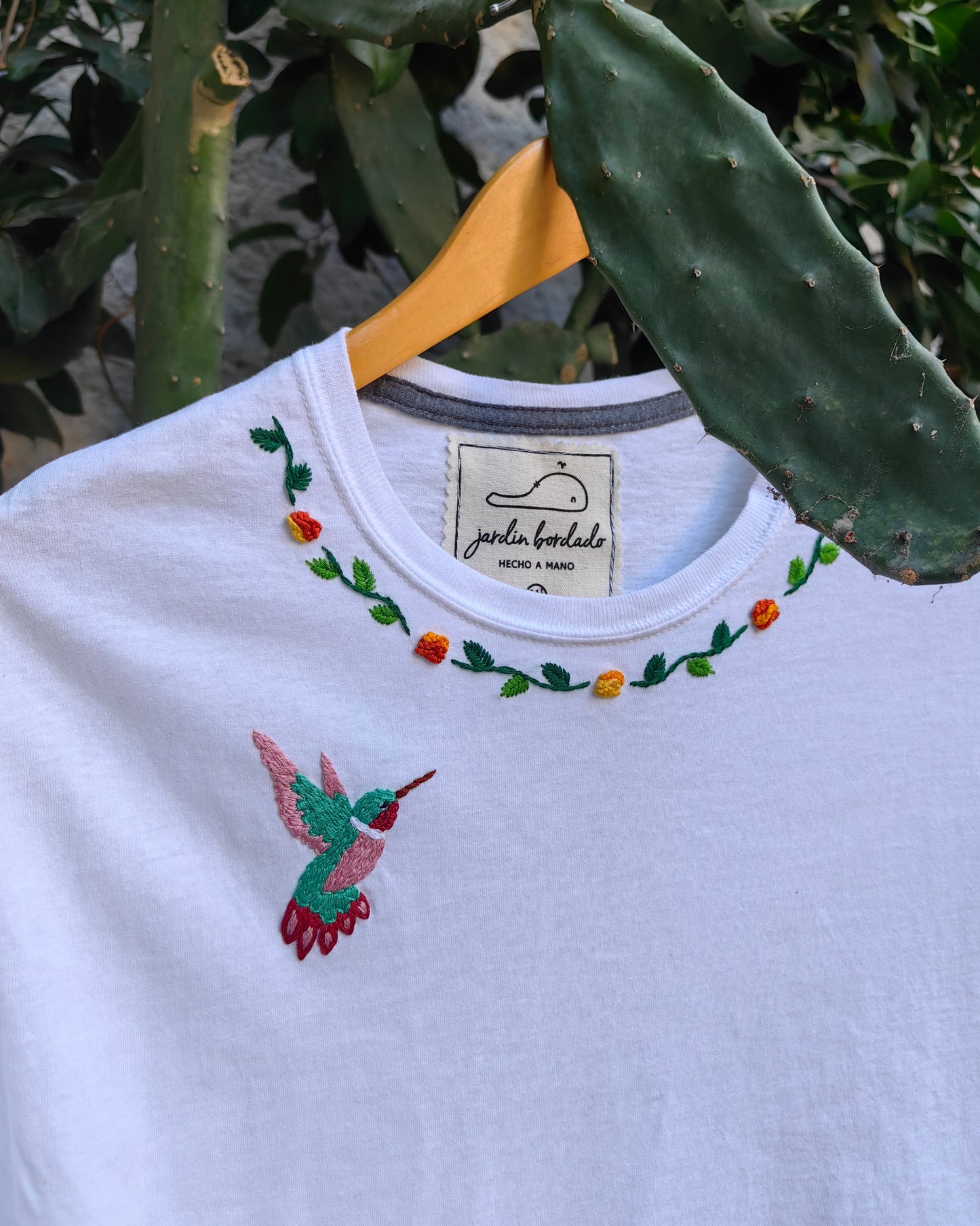 Playera jardín colibrí (sobre pedido)