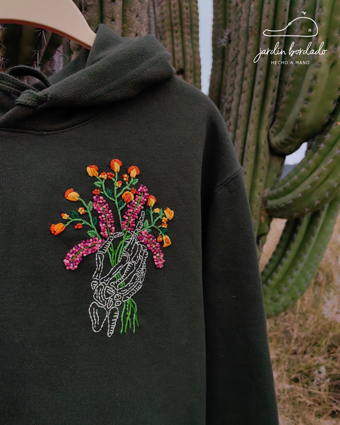 Sudadera ramo de flores (Sobre pedido)