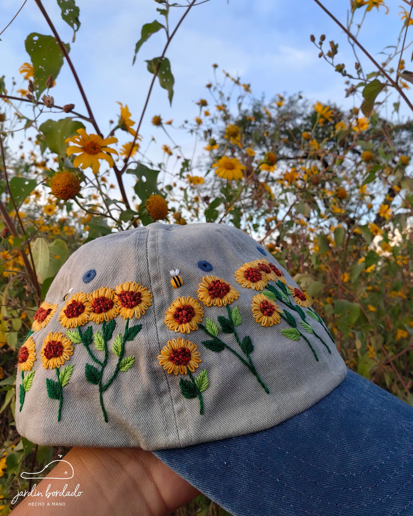 Gorra girasoles (sobre pedido)