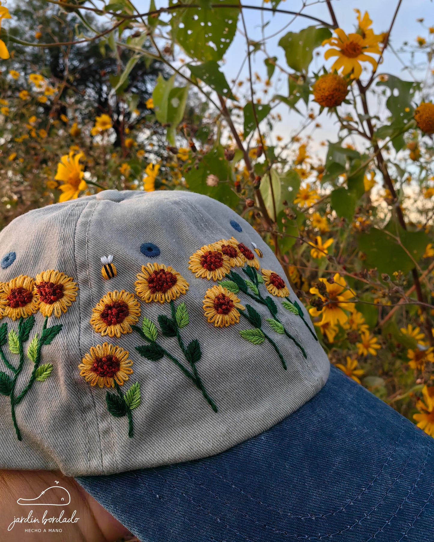 Gorra girasoles (sobre pedido)