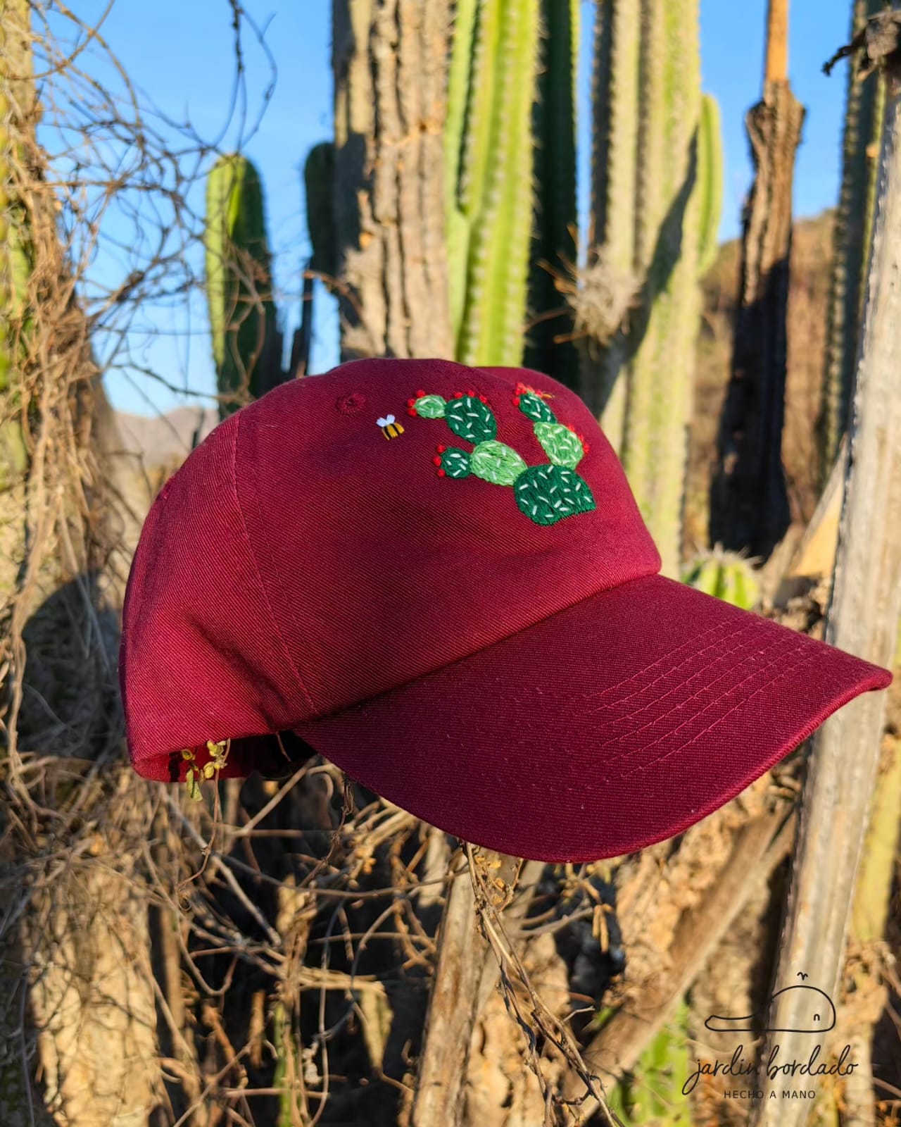 Gorra cactus vino